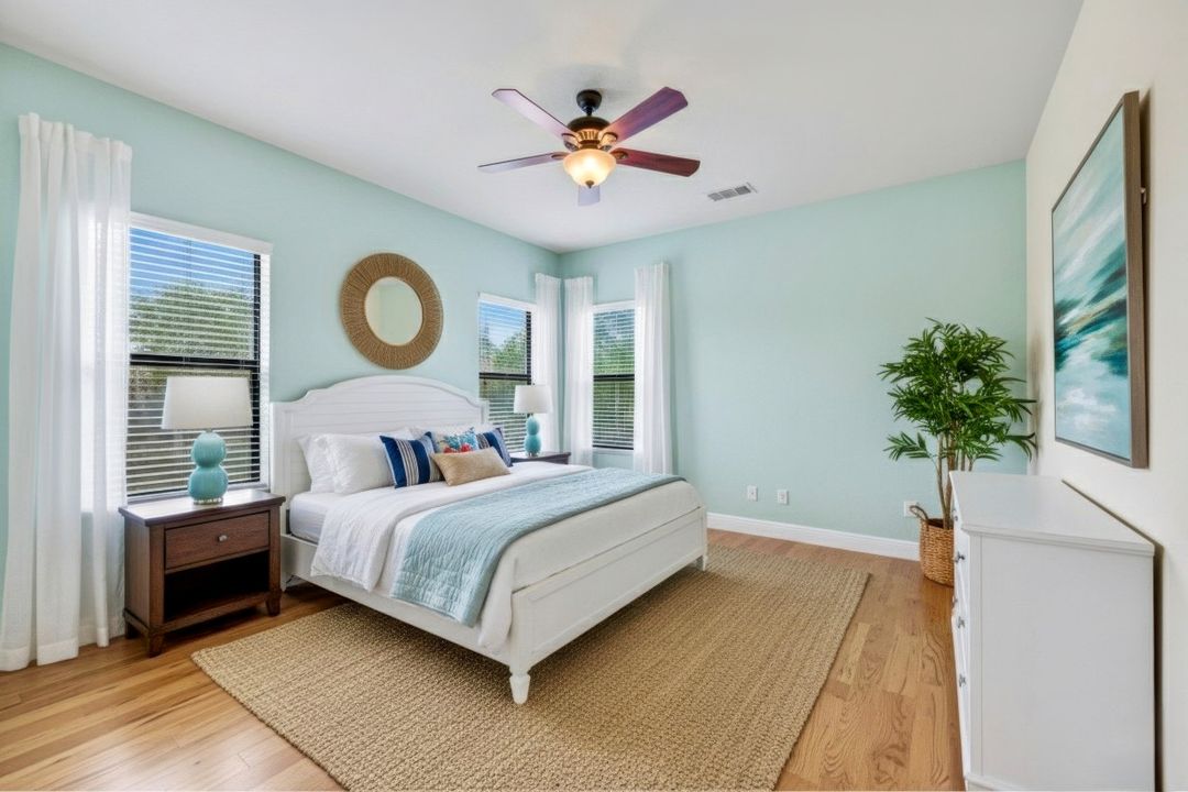 10101 Florence Cir, Naples, FL 34119