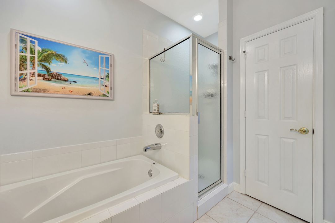 2110 Cay Lagoon Dr #122, Naples, FL 34109