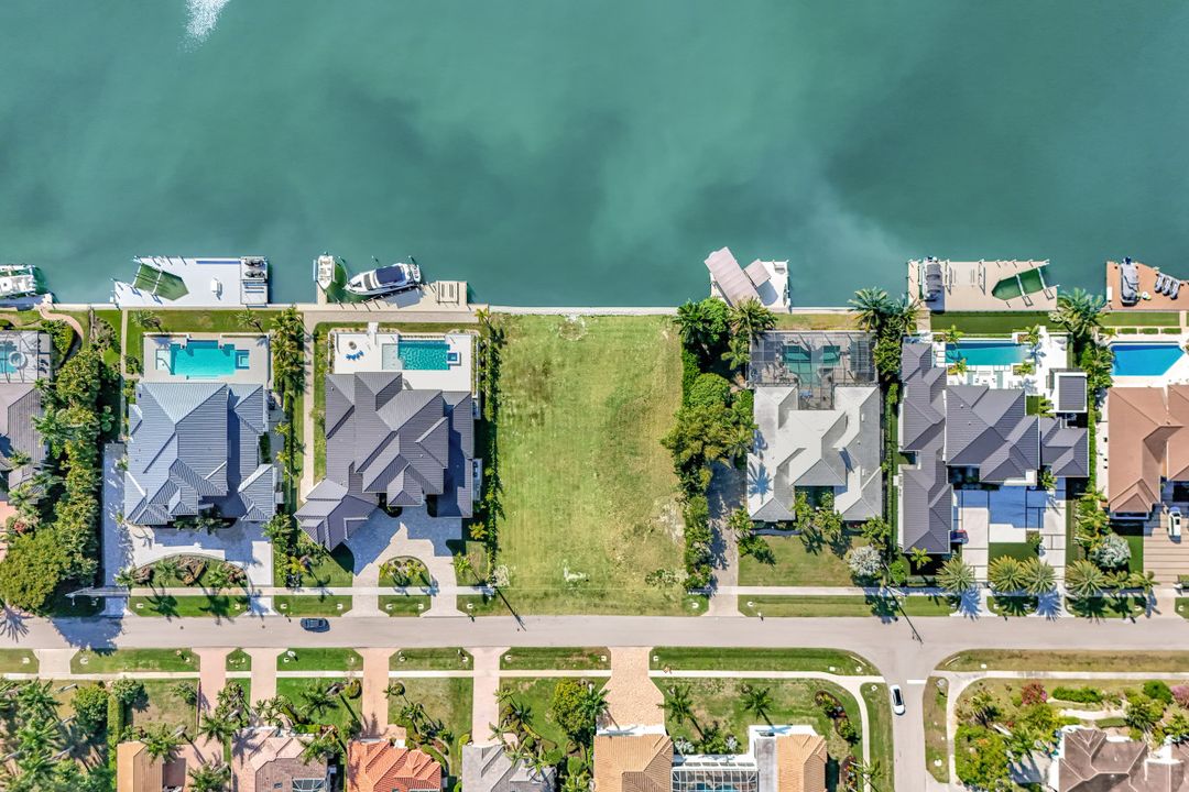 1741 Ludlow Rd, Marco Island, FL 34145