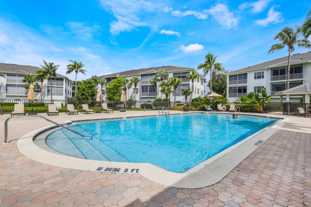 805 Bentwater Cir #101, Naples, FL 34108