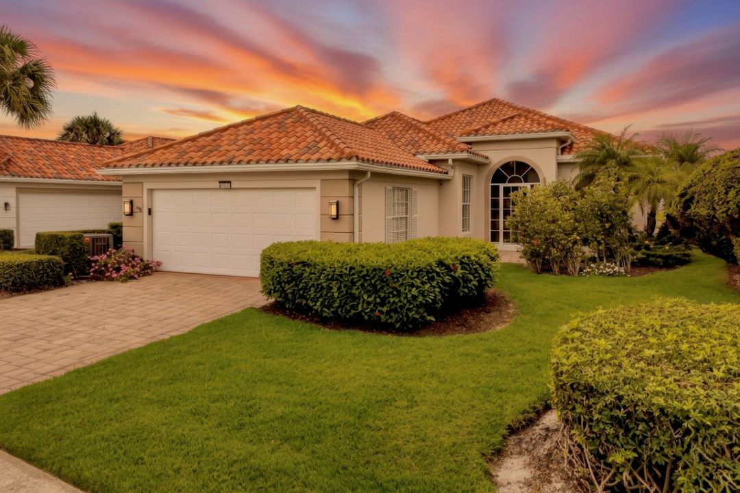 4453 Novato Ct, Naples, FL 34109