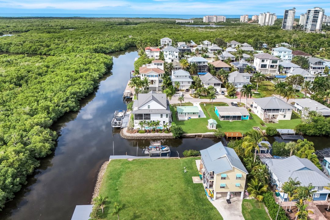 1277 Grand Canal Dr, Naples, FL 34110