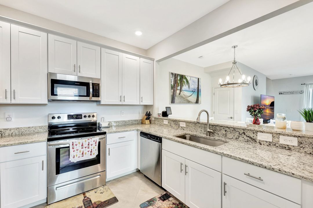 14134 Pine Lodge Ln, Miromar Lakes, FL 33913