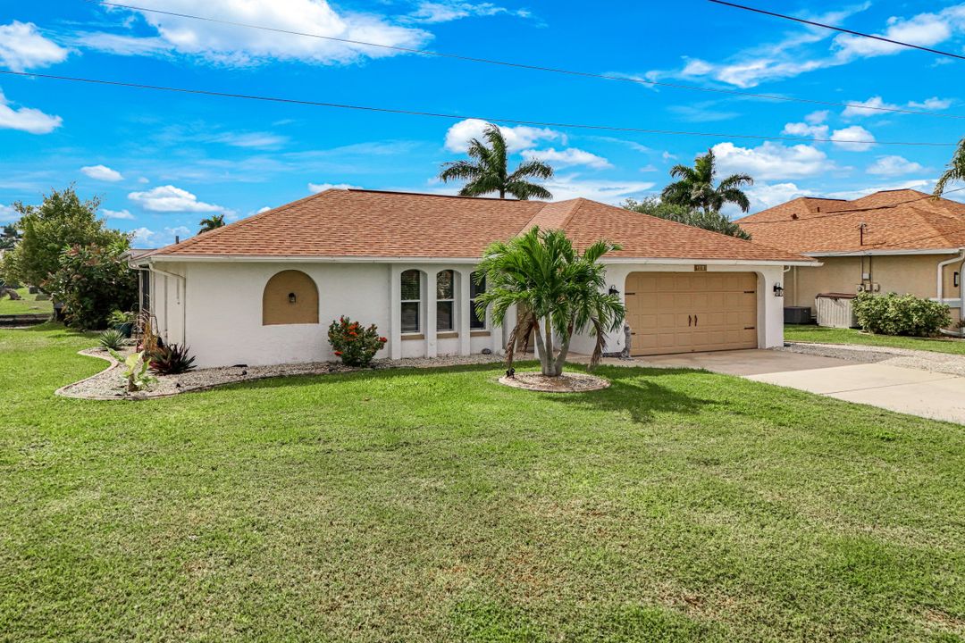304 Kamal Pkwy, Cape Coral, FL 33904