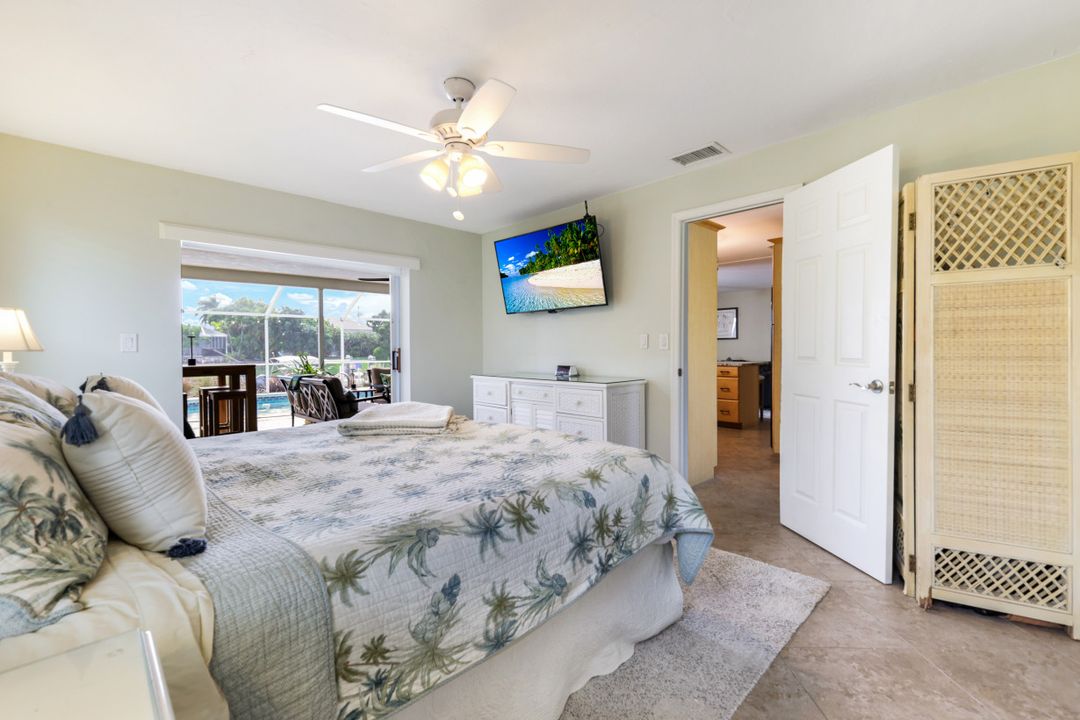 304 Kamal Pkwy, Cape Coral, FL 33904