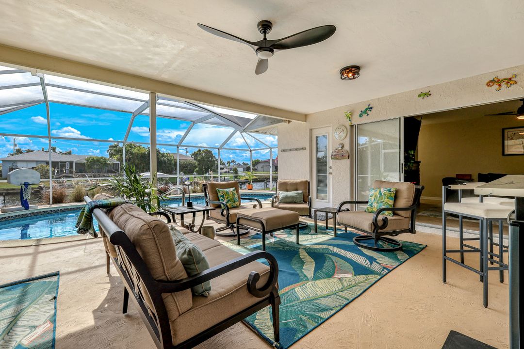 304 Kamal Pkwy, Cape Coral, FL 33904