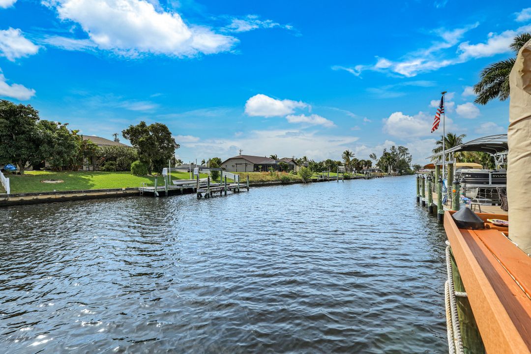 304 Kamal Pkwy, Cape Coral, FL 33904