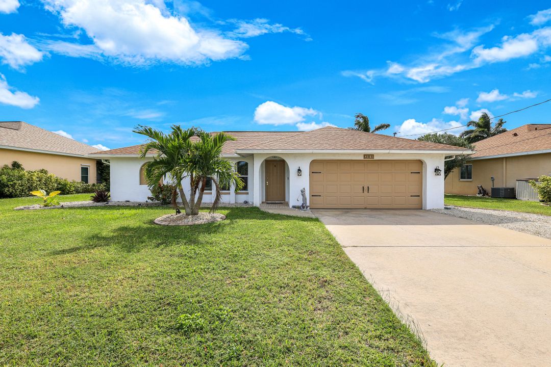 304 Kamal Pkwy, Cape Coral, FL 33904