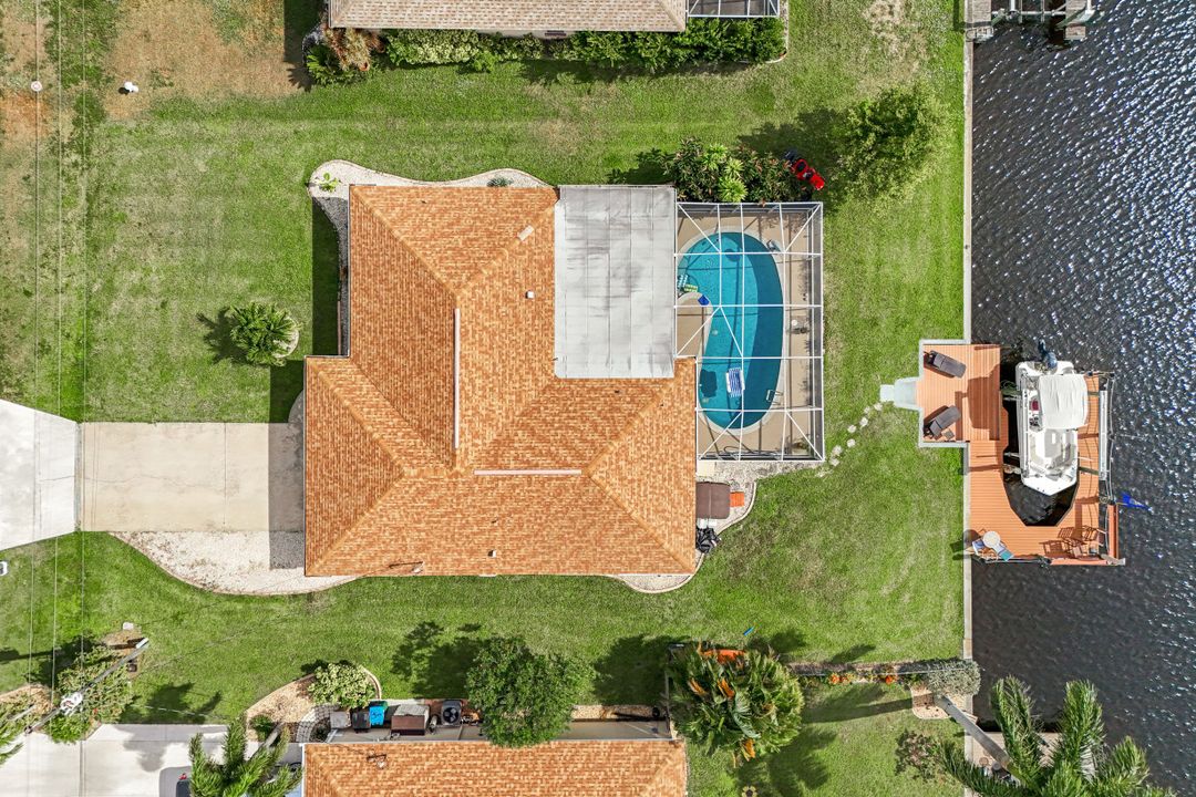 304 Kamal Pkwy, Cape Coral, FL 33904