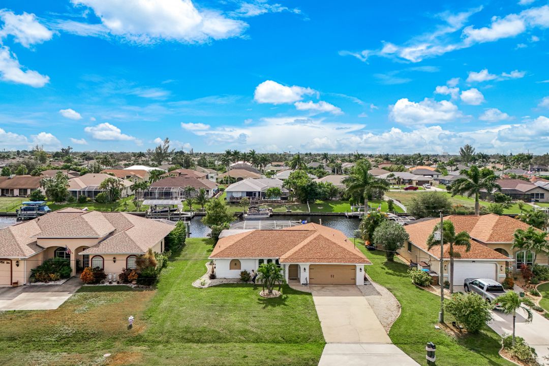 304 Kamal Pkwy, Cape Coral, FL 33904