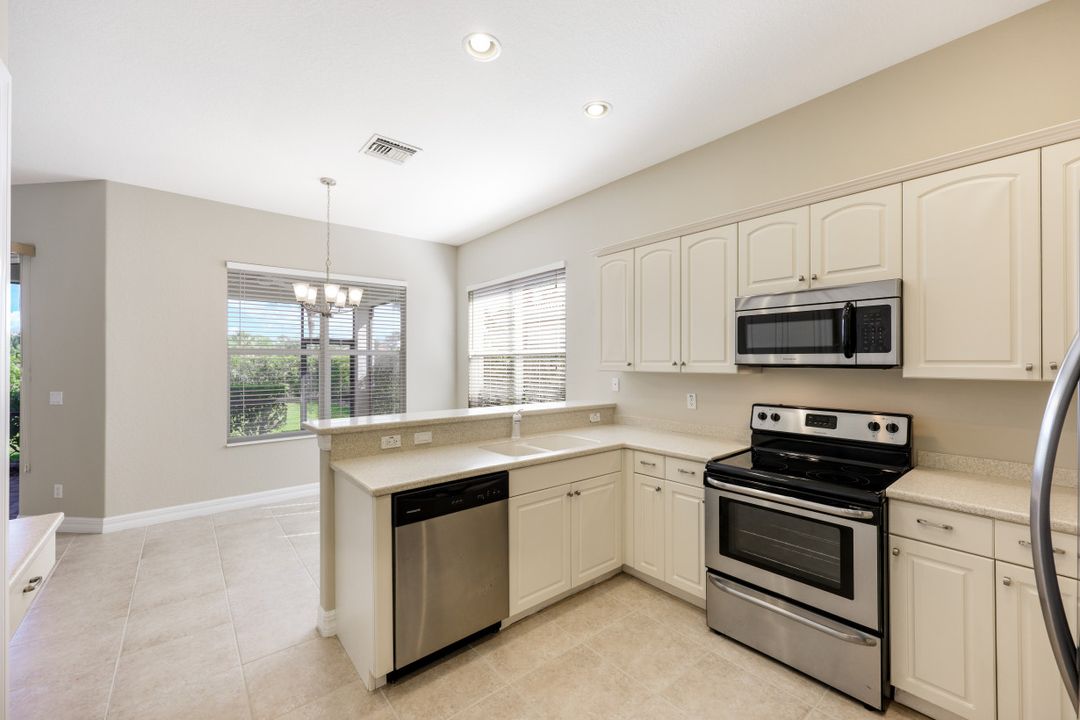 28251 L Burton Fletcher Ct, Bonita Springs, FL 34135