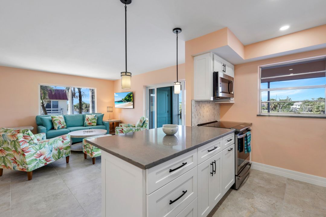 1610 Middle Gulf Dr #B3, Sanibel, FL 33957