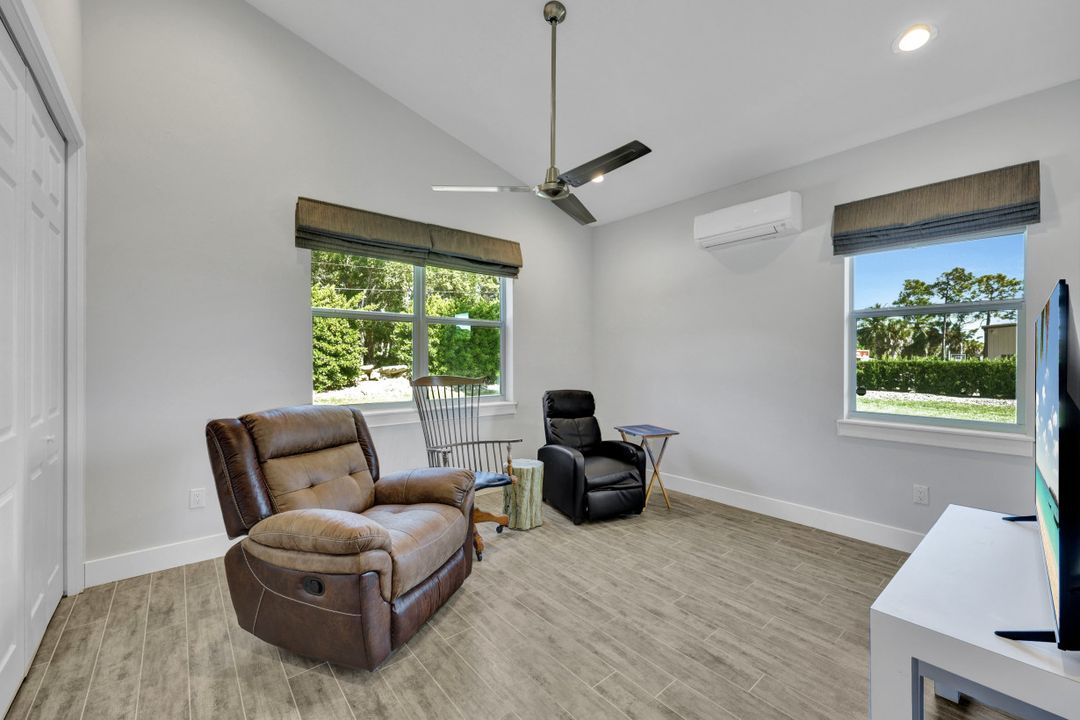 5630 Copper Leaf Ln, Naples, FL 34116