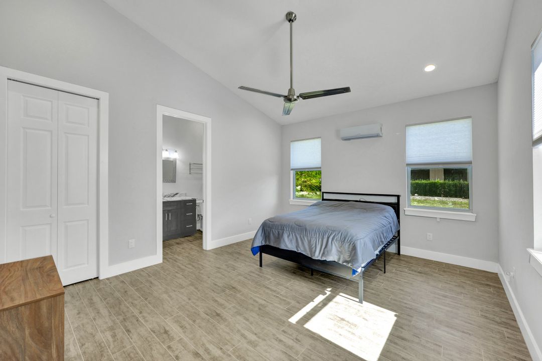 5630 Copper Leaf Ln, Naples, FL 34116