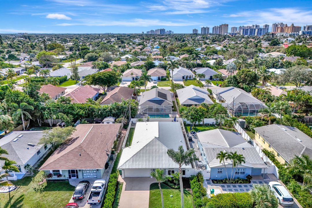 580 103rd Ave N, Naples, FL 34108