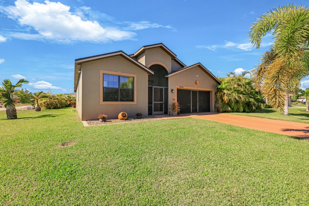 3014 SW 9th Pl, Cape Coral, FL 33914