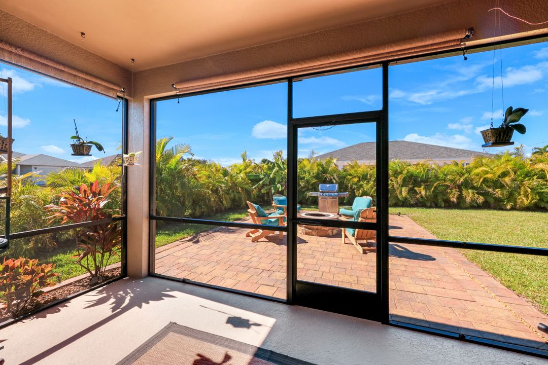 3014 SW 9th Pl, Cape Coral, FL 33914