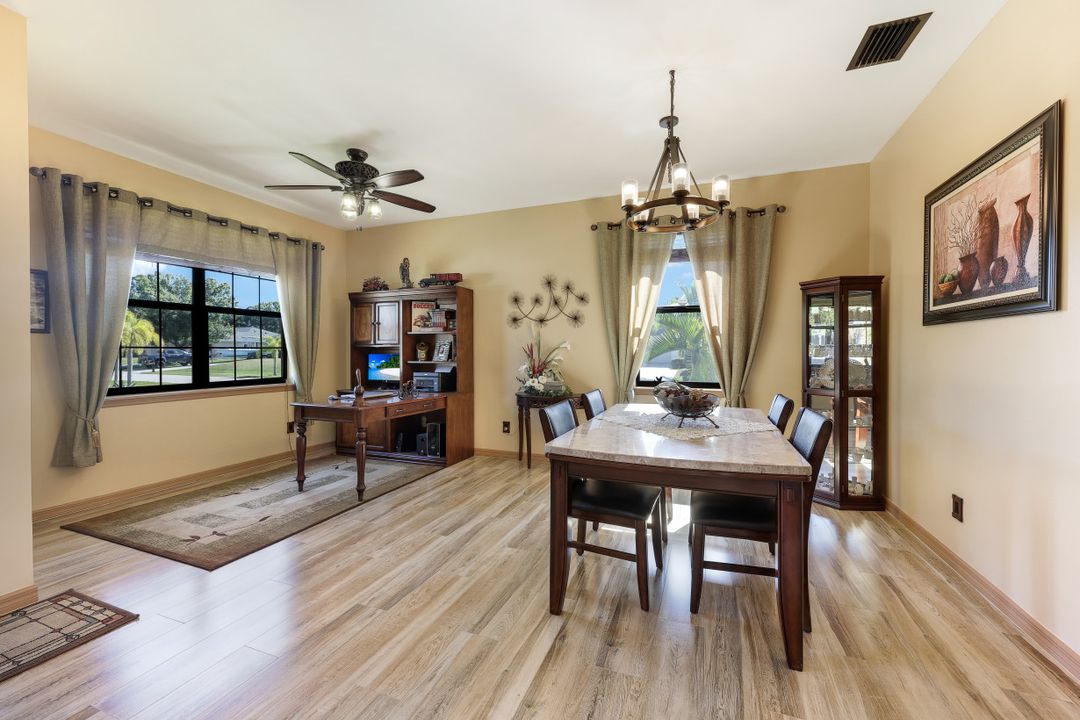 3014 SW 9th Pl, Cape Coral, FL 33914