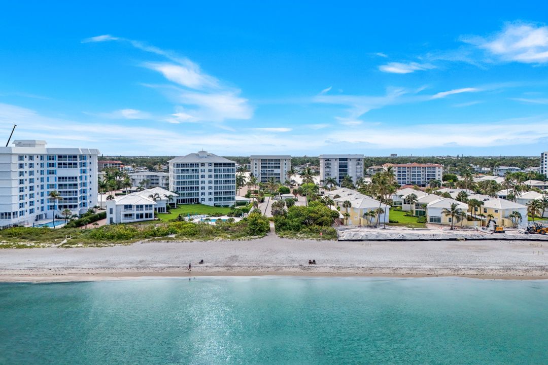 2750 Gulf Shore Blvd N #402, Naples, FL 34103