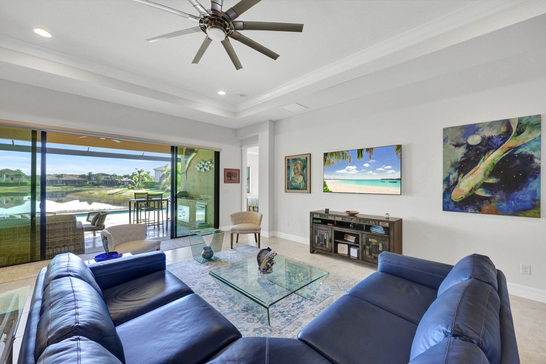 11725 Stonecreek Cir, Fort Myers, FL 33913