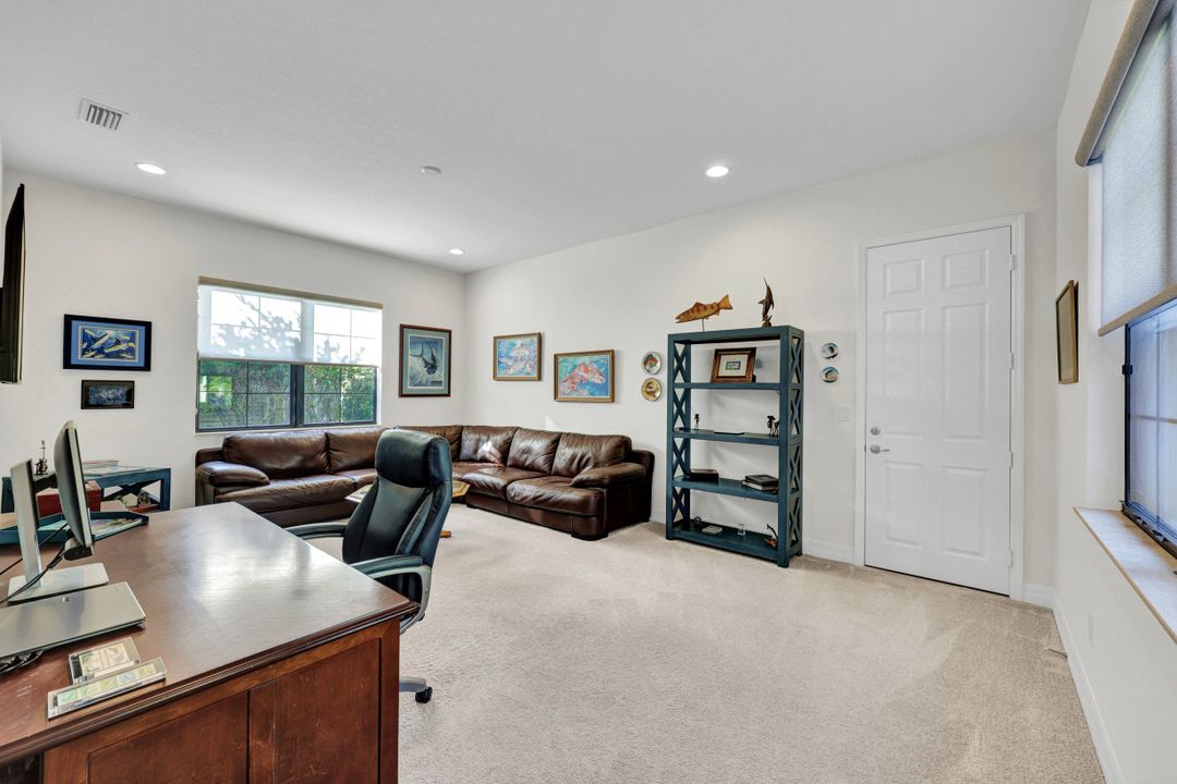 11725 Stonecreek Cir, Fort Myers, FL 33913