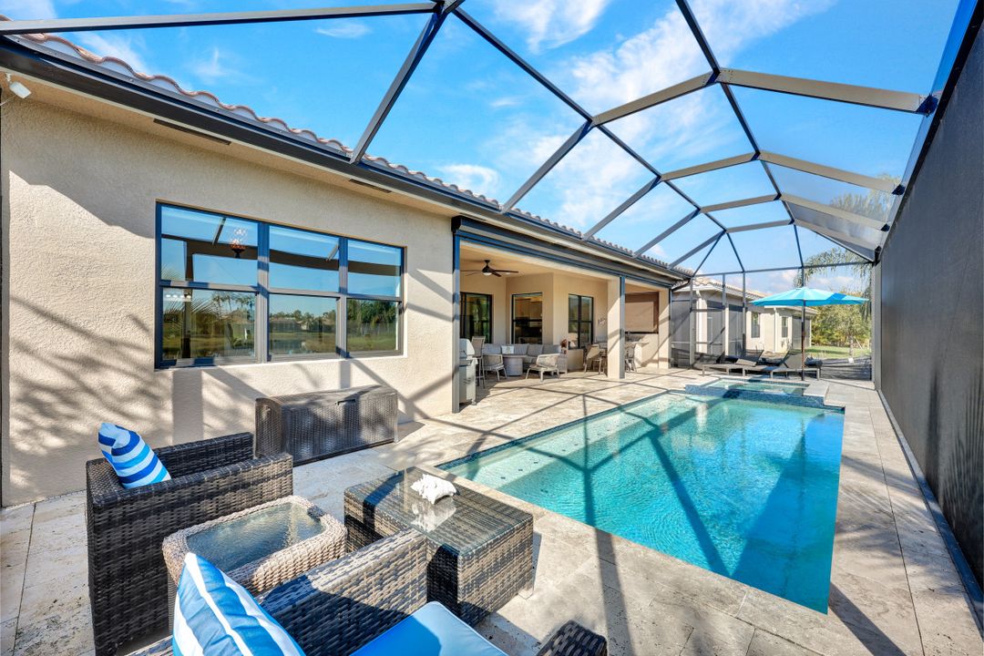 11725 Stonecreek Cir, Fort Myers, FL 33913