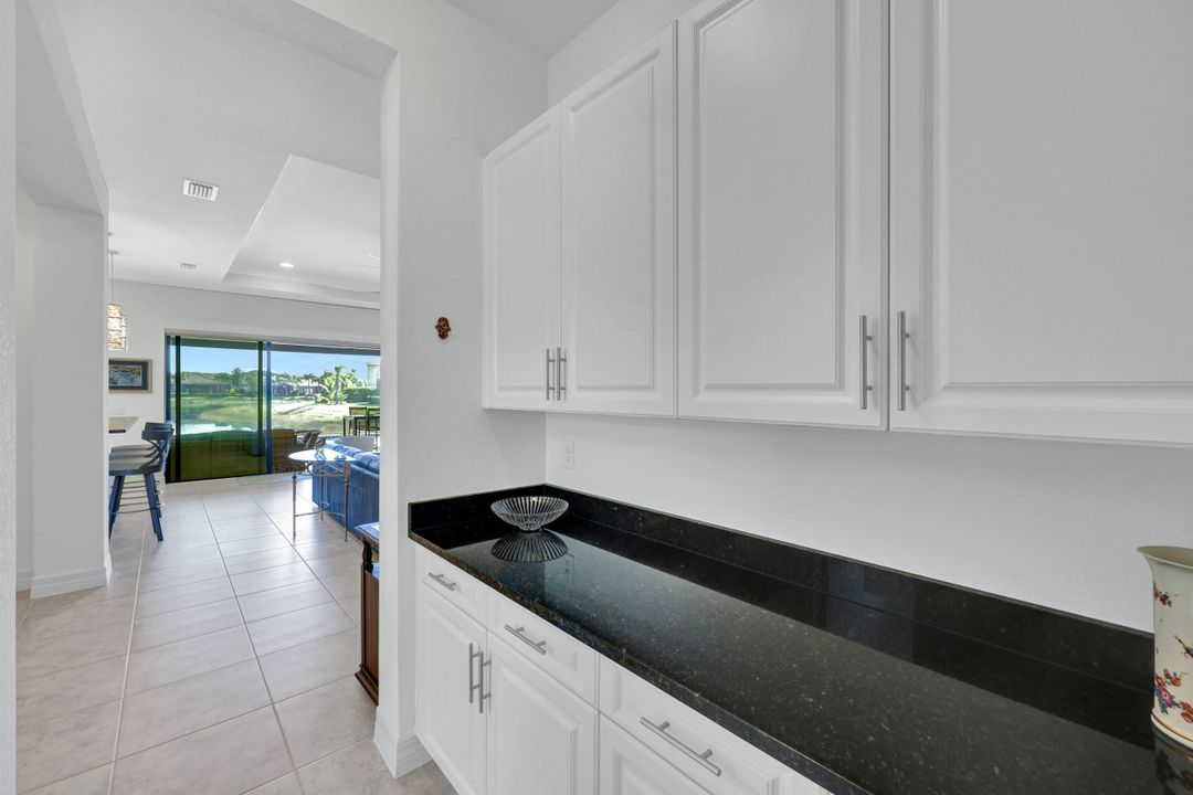 11725 Stonecreek Cir, Fort Myers, FL 33913