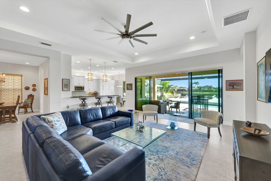 11725 Stonecreek Cir, Fort Myers, FL 33913