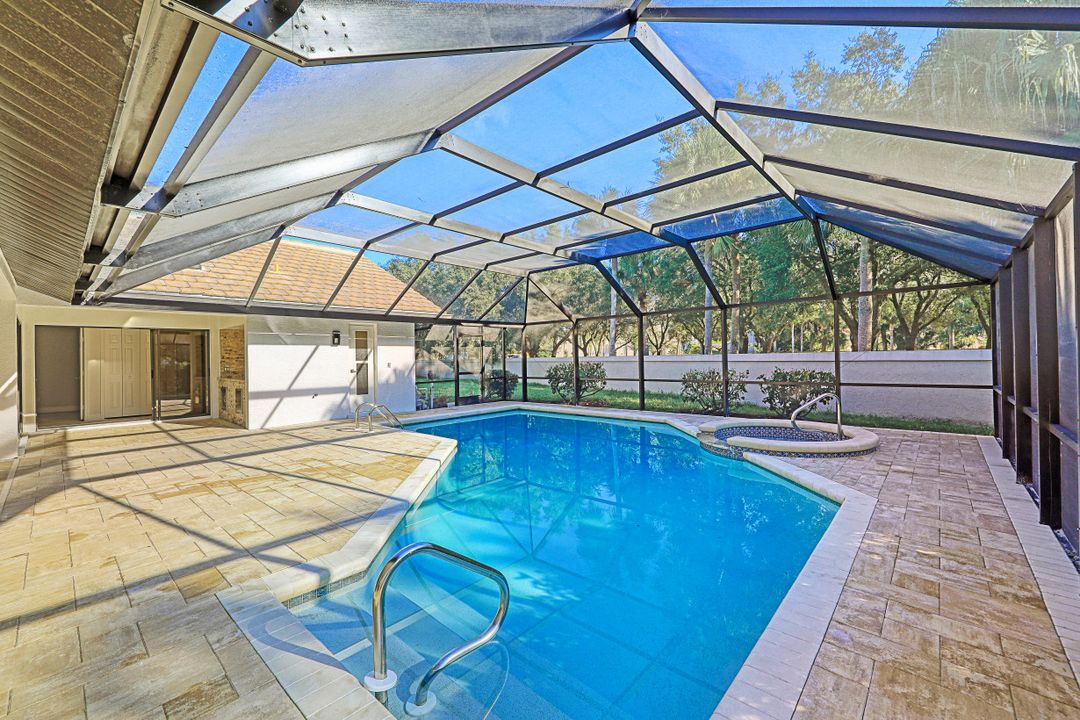 12530 Woodtimber Ln, Fort Myers, FL 33913