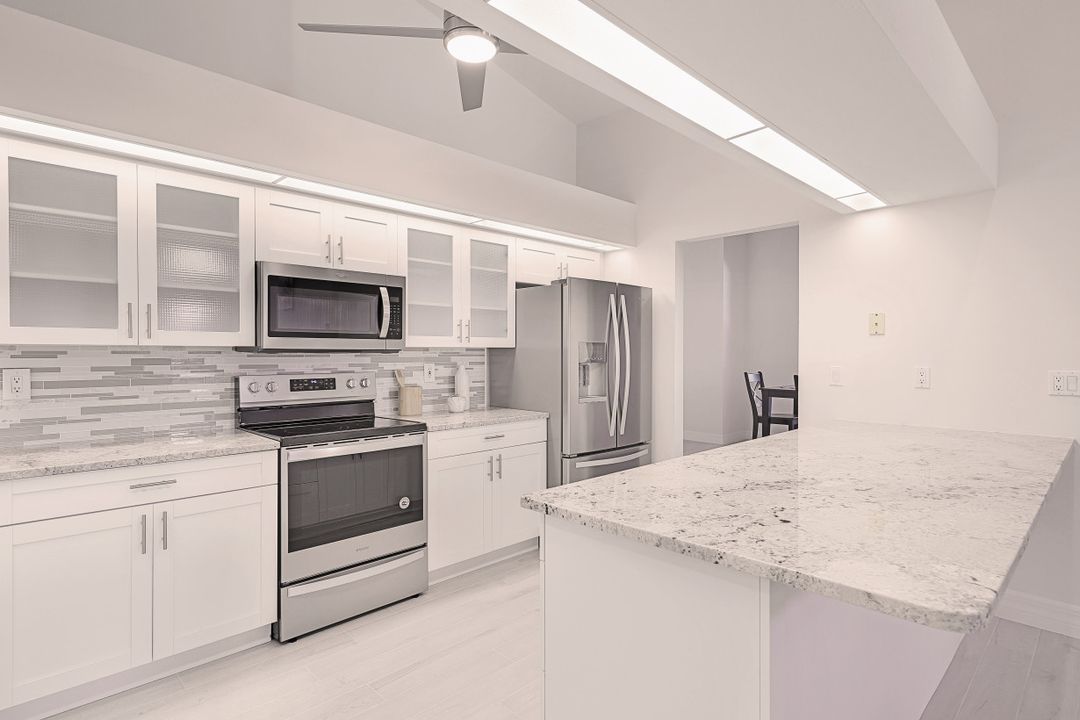 12530 Woodtimber Ln, Fort Myers, FL 33913