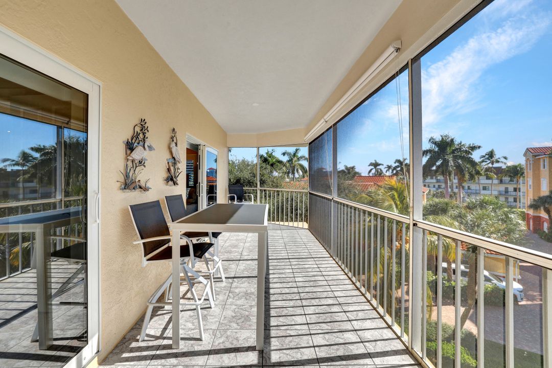 816 W Elkcam Cir #301, Marco Island, FL 34145