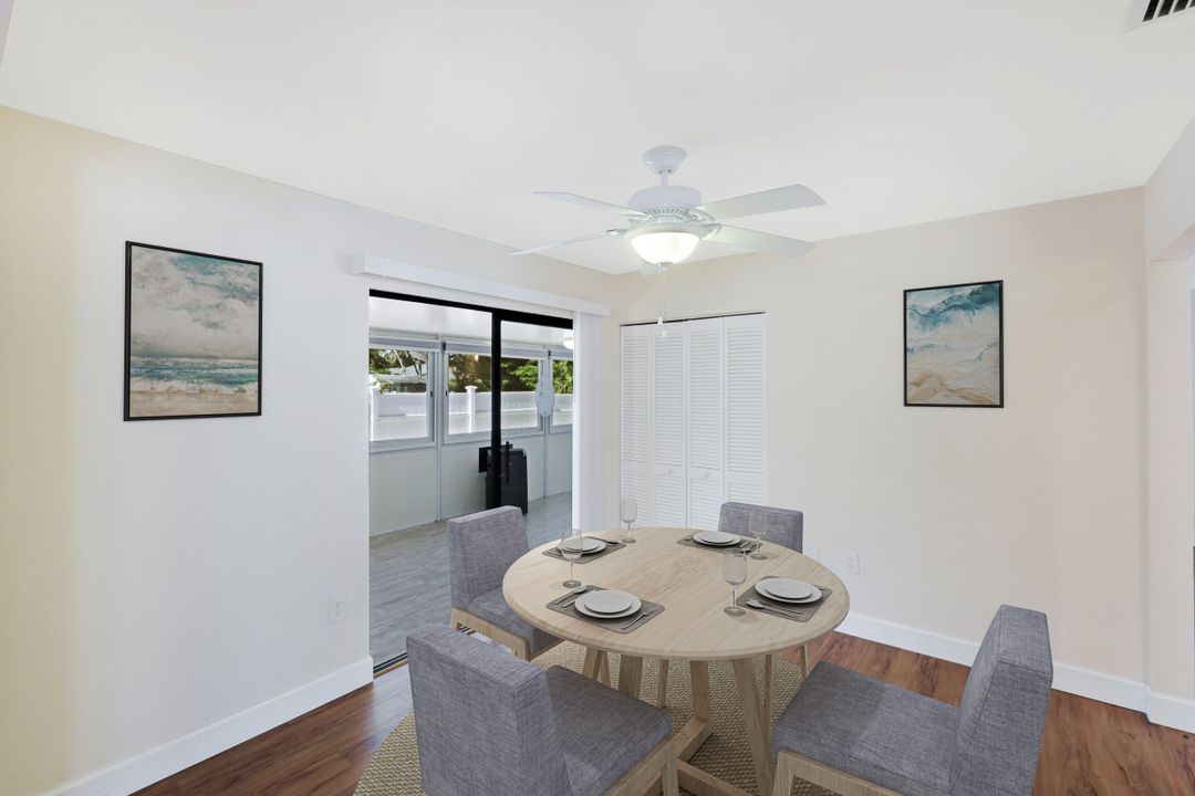 825 93rd Ave N, Naples, FL 34108