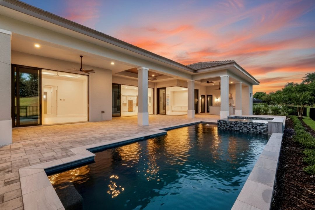 14282 Charthouse Cir, Naples, FL 34114