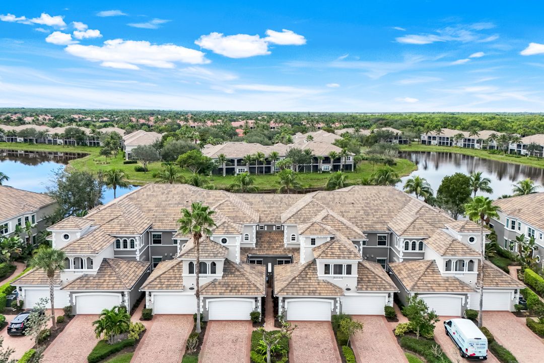 9225 Museo Cir  #103, Naples, FL 34114