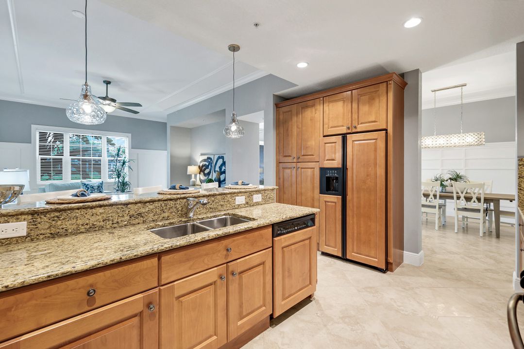 9225 Museo Cir  #103, Naples, FL 34114