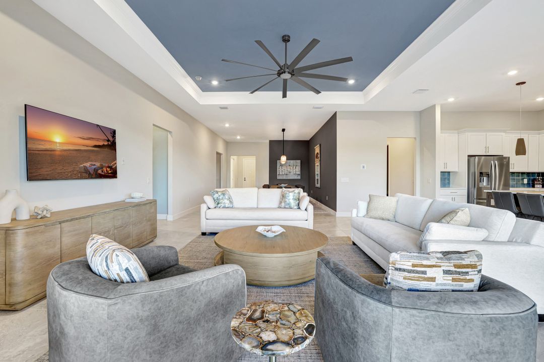 10112 Seaside Wy, Bonita Springs, FL 34135