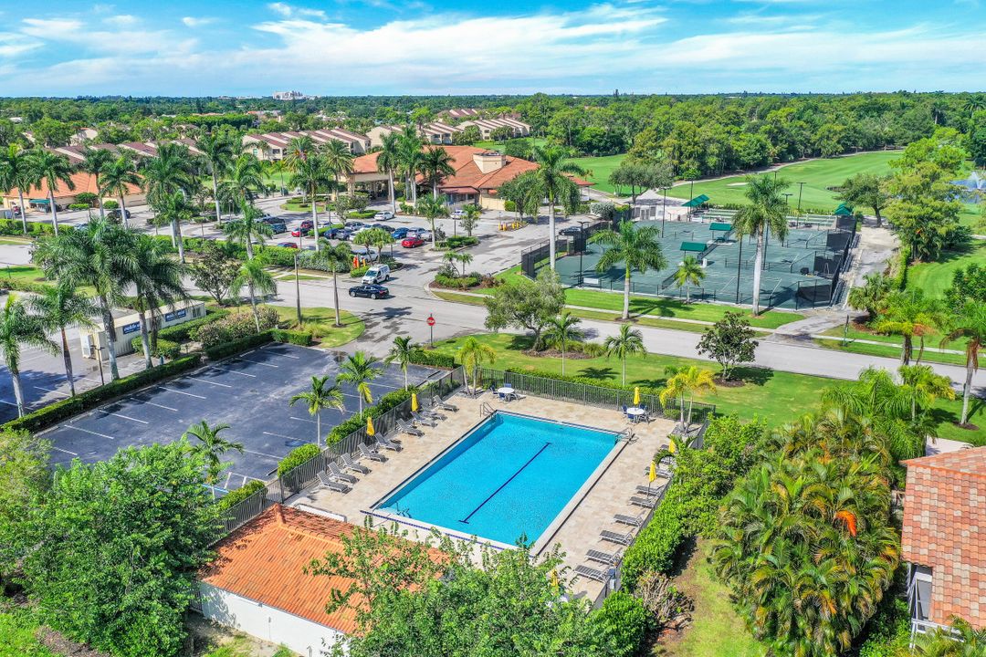 228 Fox Glen Dr #3203, Naples, FL 34104