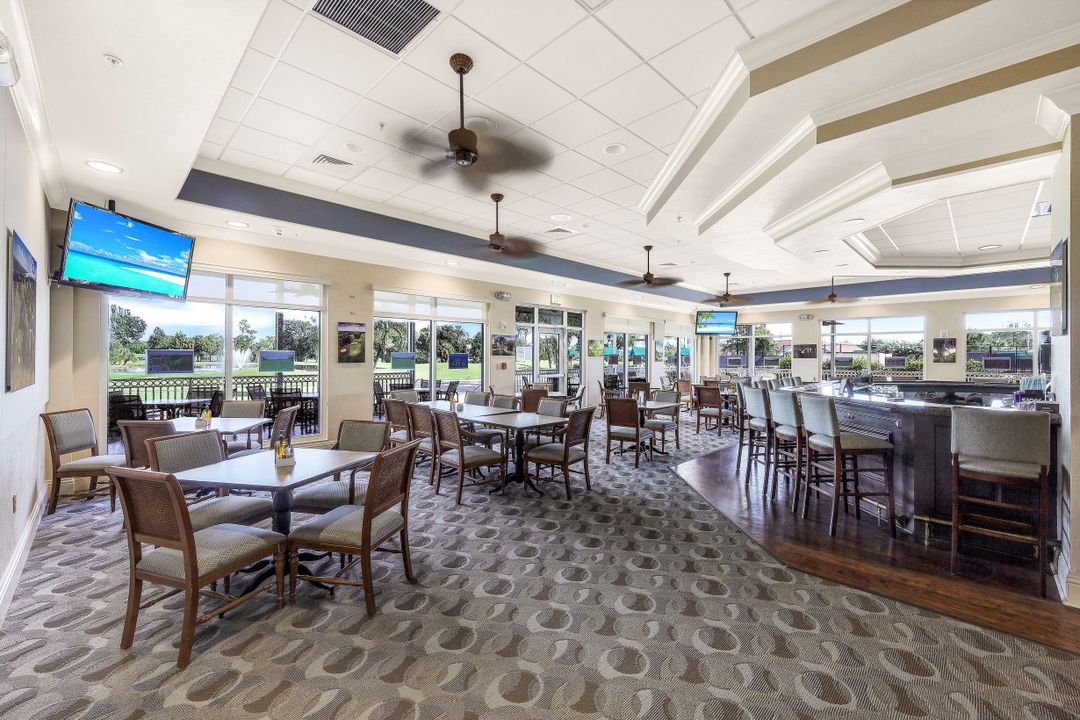 228 Fox Glen Dr #3203, Naples, FL 34104