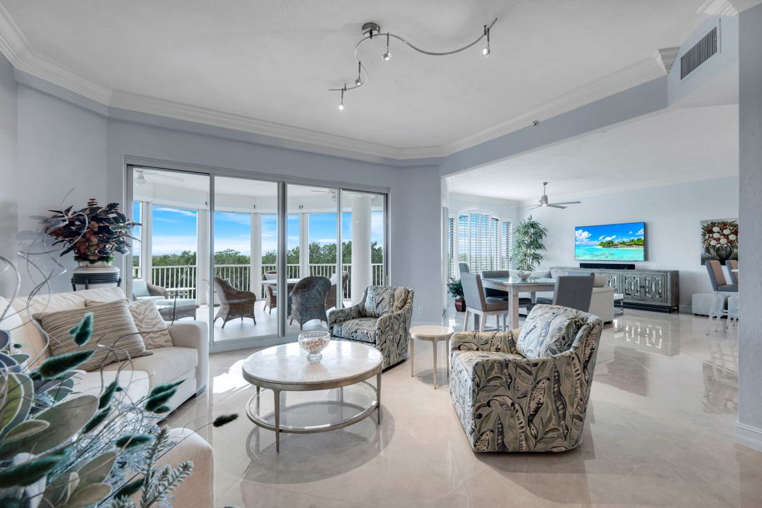 4811 Island Pond Ct #302, Bonita Springs, FL 34134