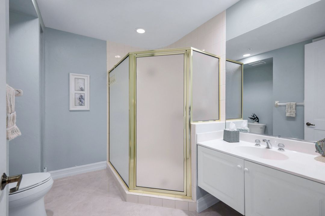 4811 Island Pond Ct #302, Bonita Springs, FL 34134