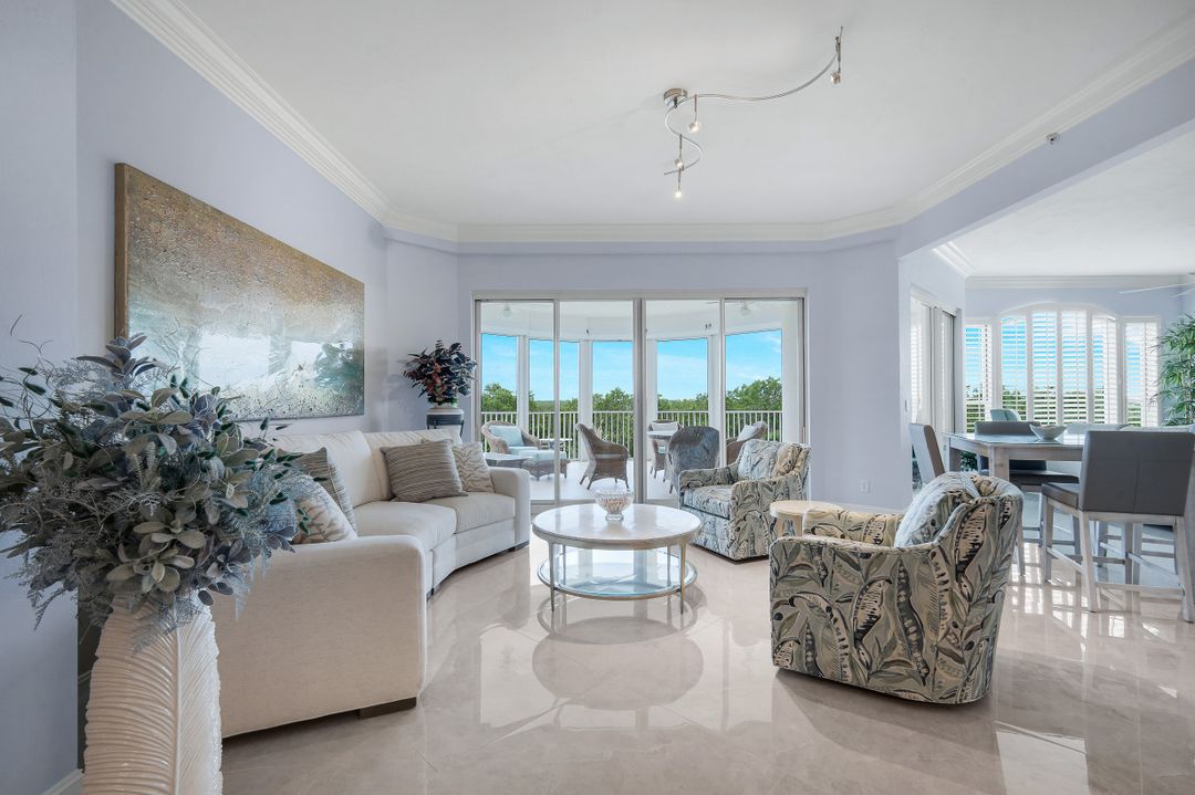 4811 Island Pond Ct #302, Bonita Springs, FL 34134