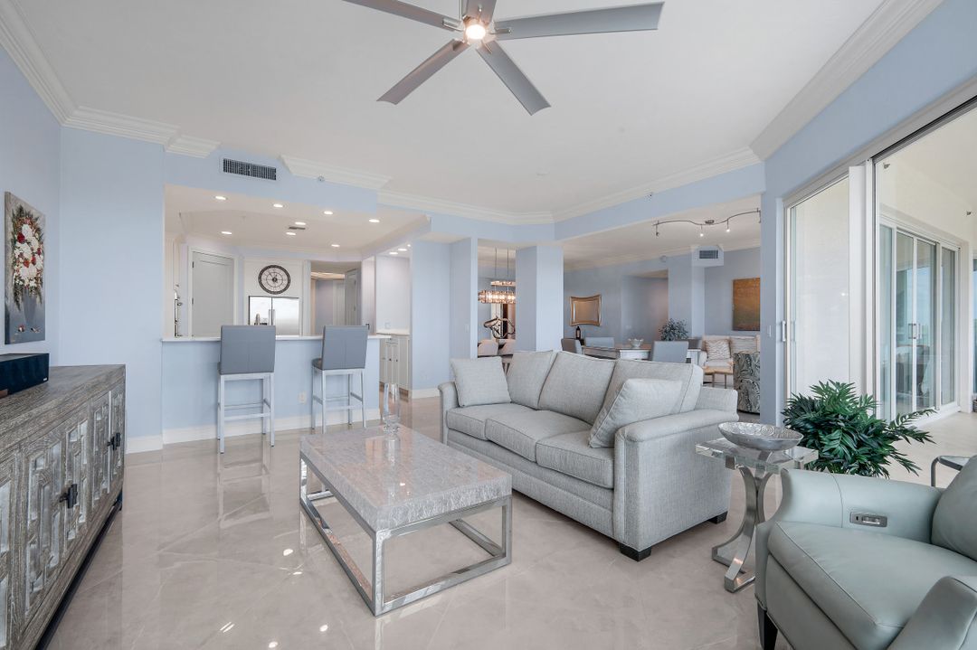 4811 Island Pond Ct #302, Bonita Springs, FL 34134