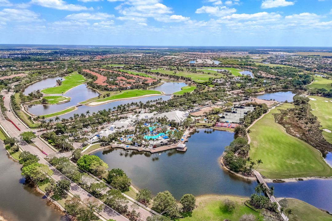 3344 Kumamoto Ln, Naples, FL 34114