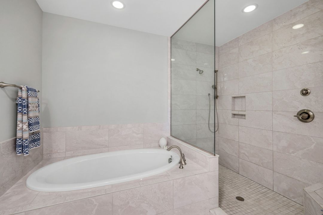 16436 Carrara Way #5-101, Naples, FL 34110