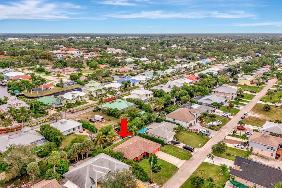 27065 Belle Rio Dr, Bonita Springs, FL 34135