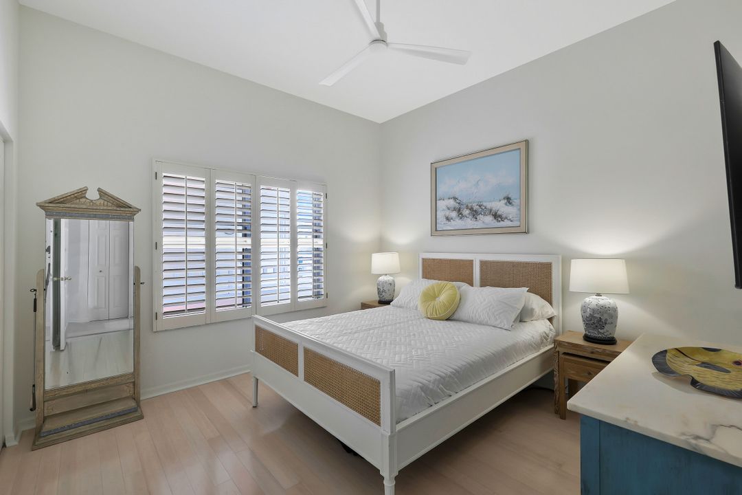 266 Barefoot Beach Blvd #PH3, Bonita Springs, FL 34134