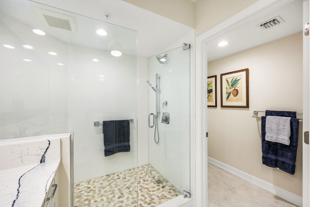 7225 Pelican Bay Blvd #604, Naples, FL 34108