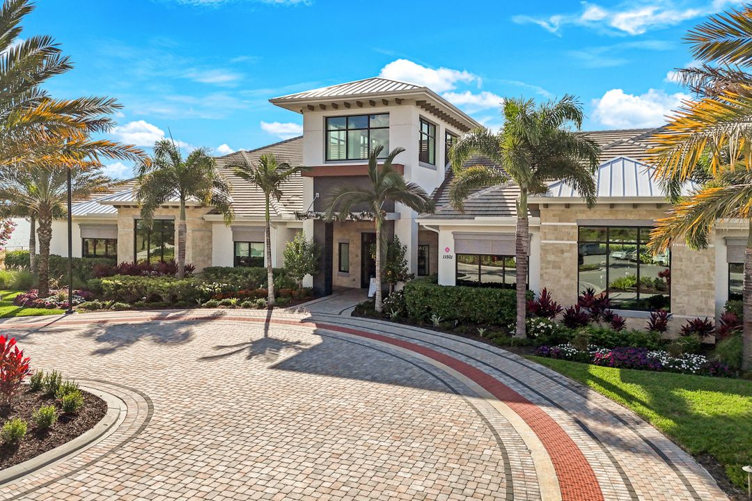 11811 Venetian Lagoon Dr #102, Fort Myers, FL 33913