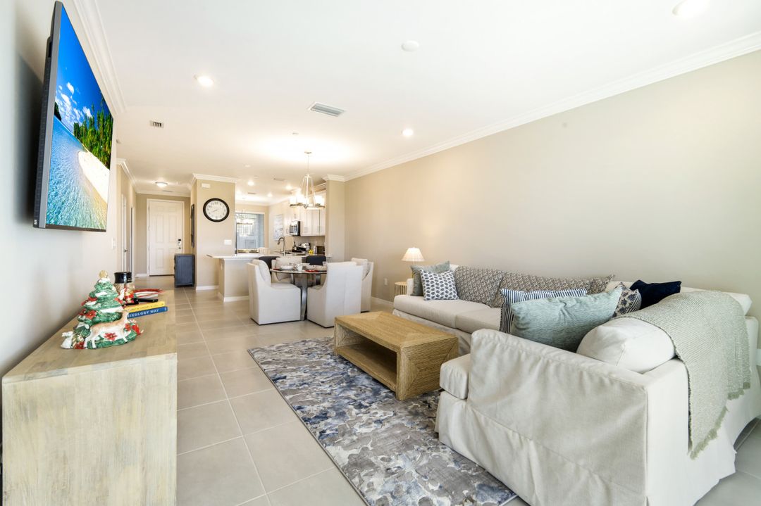 11811 Venetian Lagoon Dr #102, Fort Myers, FL 33913