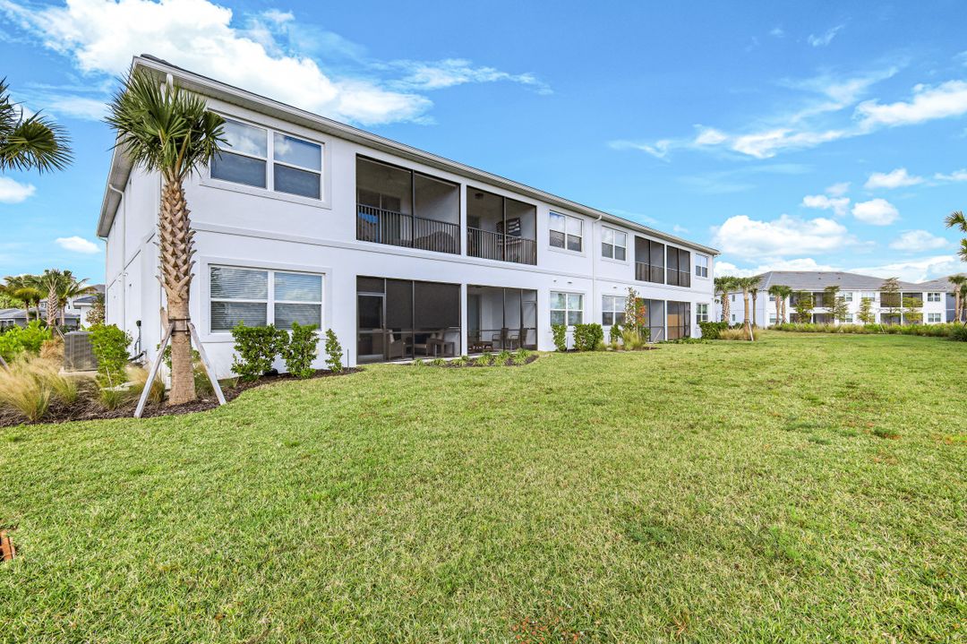 11811 Venetian Lagoon Dr #102, Fort Myers, FL 33913